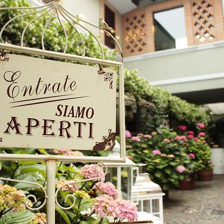 Albergo & Ristorante Selvatico Rivanazzano Terme Bagian luar foto